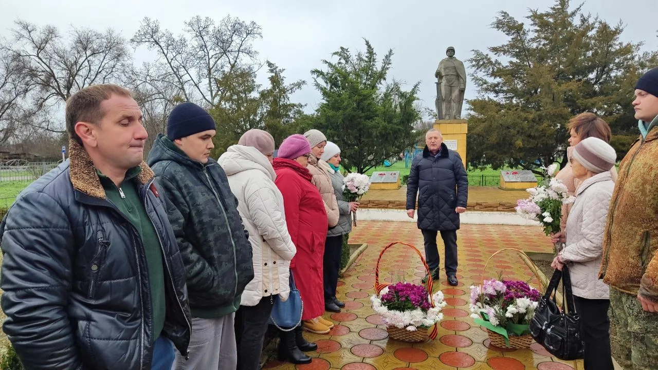 Что такое День героев Отечества? Это глубокий символ уважения к воинской доблести и гражданскому под