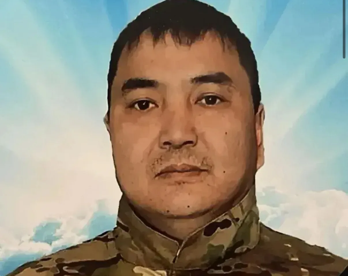 С многодетным отцом, погибшим на СВО, прощаются в Эхирит-Булагатском районе