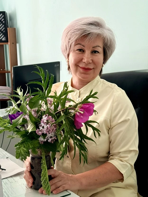 День медицинского работника. Валентина Павловна Роик, акушерка женской консультации Бог...