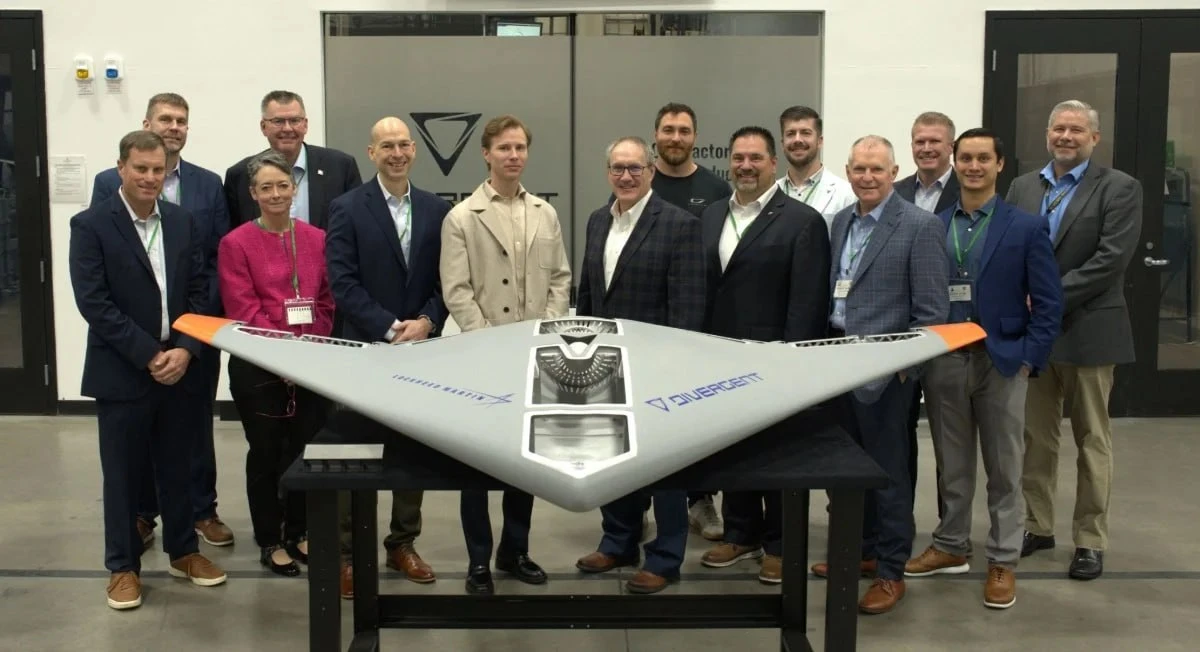 Lockheed Martin Skunk Works представили новый беспилотник с полностью 3D-печатным корпусом.

Skunk W