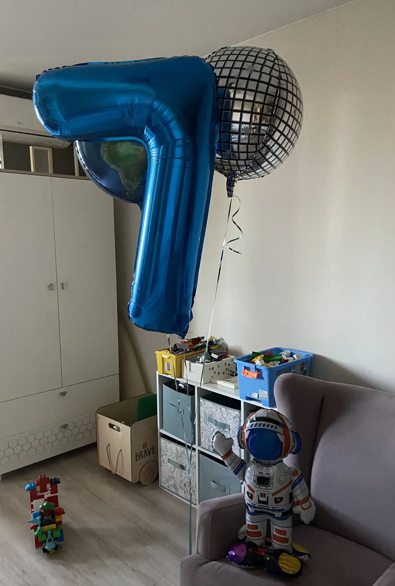 7 лет. 7 лет моему старшему сыну. 7 лет я мама.