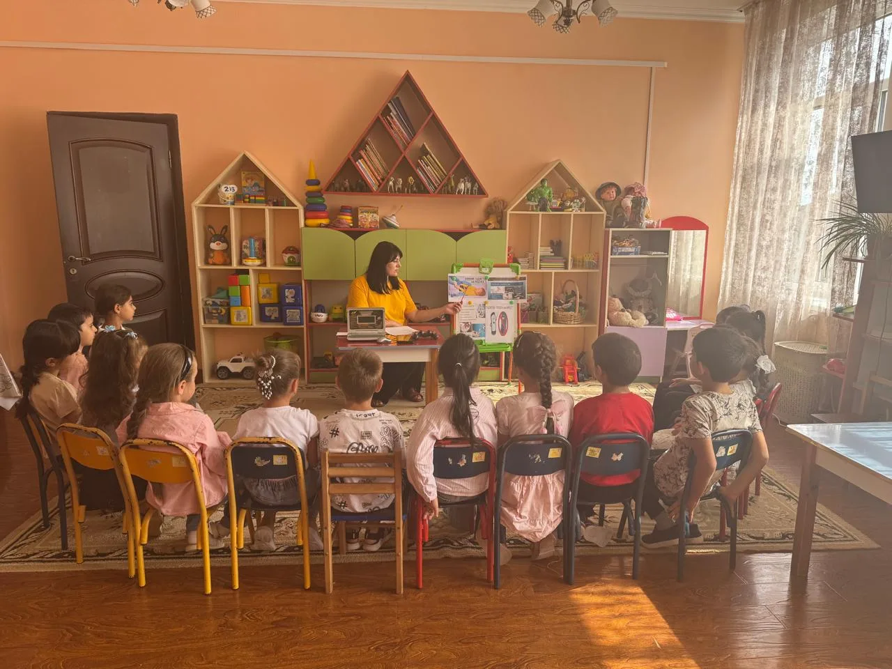 ООД  в подготовительной группе"Радуга🌈 " на тему: « Гаджеты - польза и вред.»