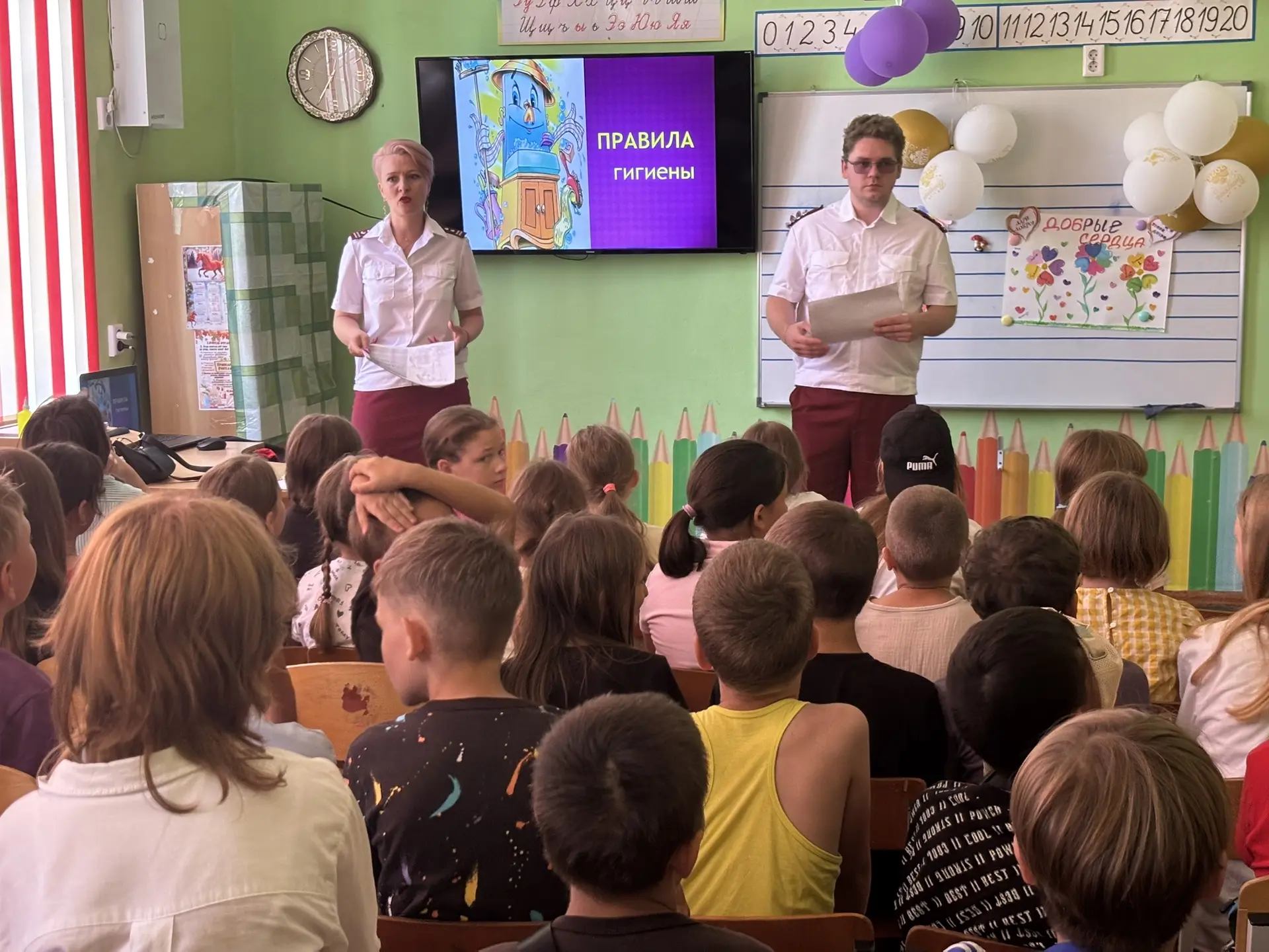 Завершение лагерной смены в МБОУ ООШ 14 🎉🌈

17 июля в МБОУ ООШ 14 завершилась яркая и насыщенная л