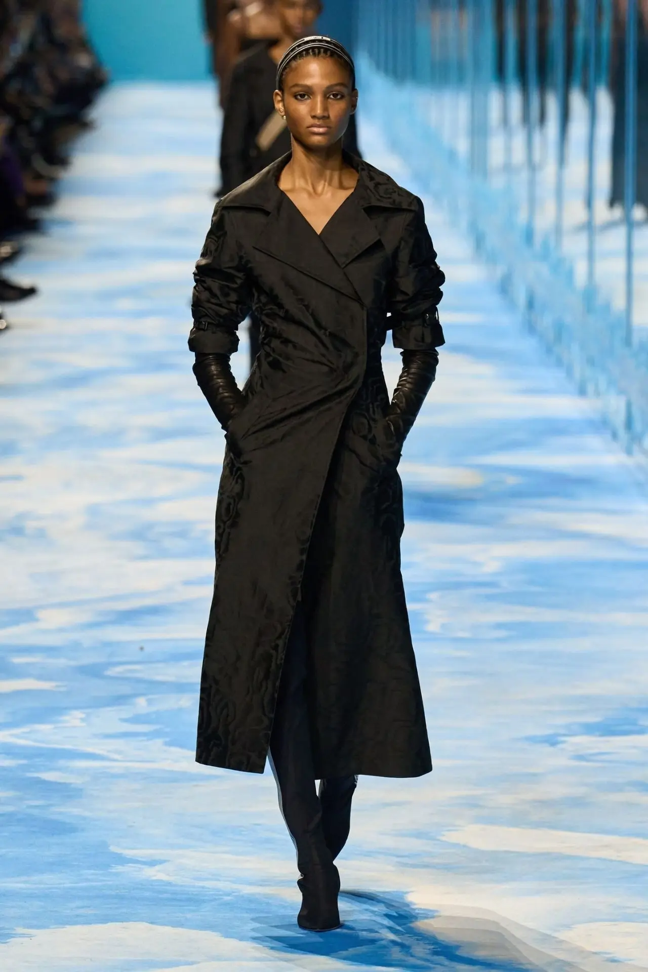 Высокая мода  Christian Dior, 2027.