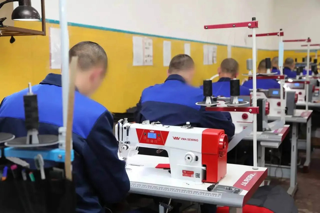 💥УФСИН Чувашии передало в ДНР почти сотню новых швейных машин  Производственный сектор исправительны