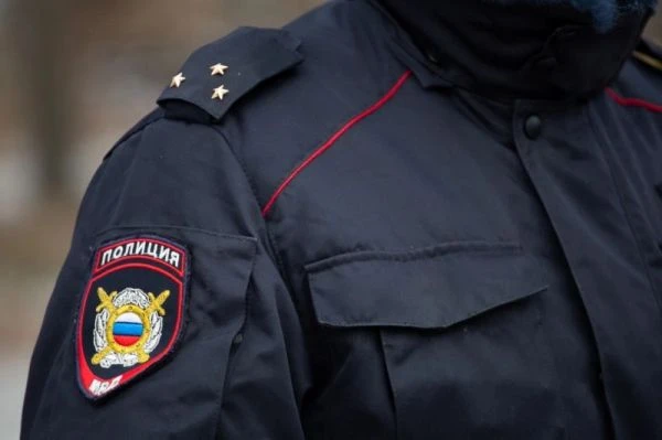 Орловчанка ударила полицейского и теперь заплатит 80 тыс. рублей