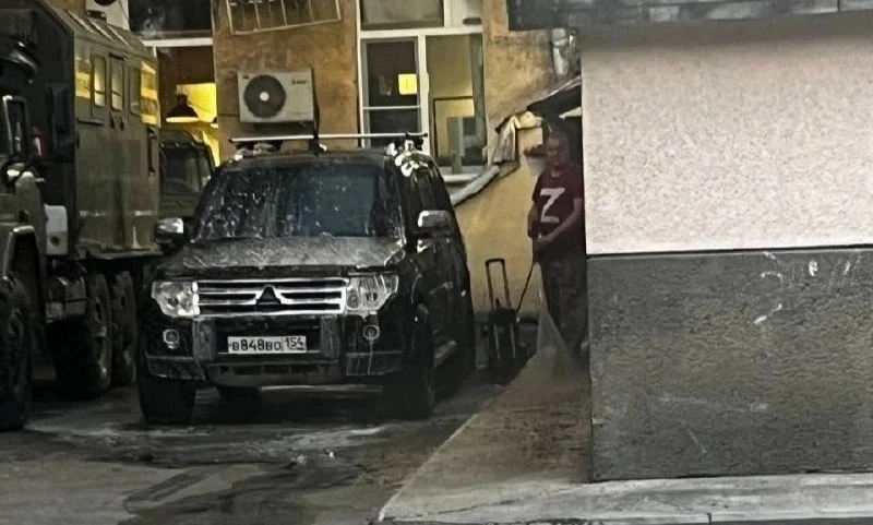 Новосибирец использовал двор многоэтажки как личную автостоянку

Жители дома на Трудовой страдают из