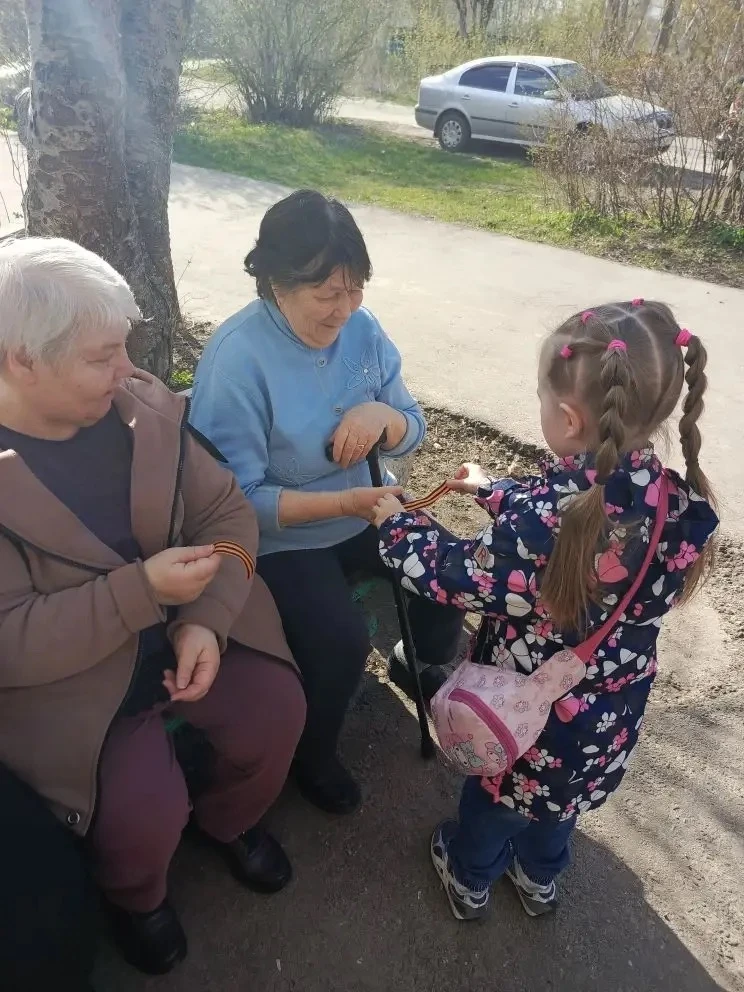 Сегодня вместе с ребятами старшего возраста приняли участие в важной и доброй акции «Ге...