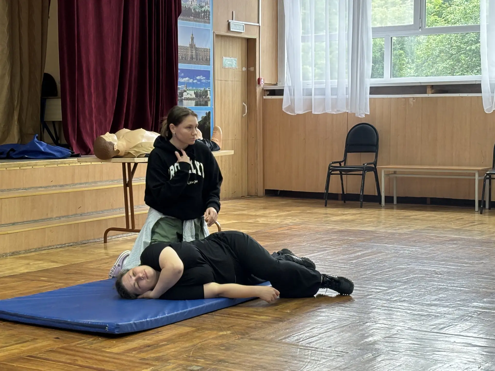 Как мы проводим каникулы? Спасаем, учимся и становимся спокойнее 🚑
У учеников — заслуженный отдых, 