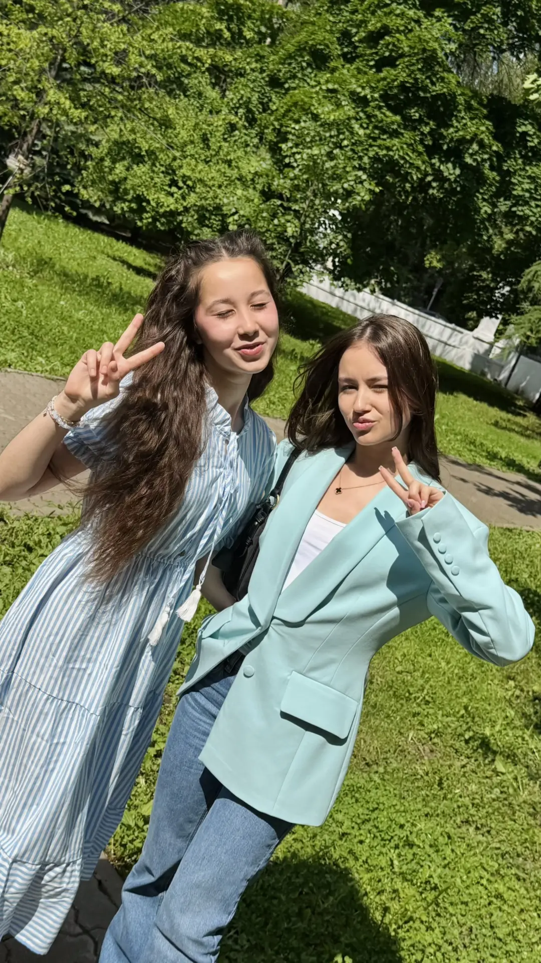Бүген Дуслар көне!