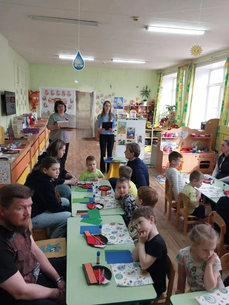 Центр развития ребёнка - детский сад "Ленок":  ОТКРЫТКА ВЕТЕРАНУ "КРАСНАЯ ГВОЗДИКА" ♥️🌸♥️ Мастер - к