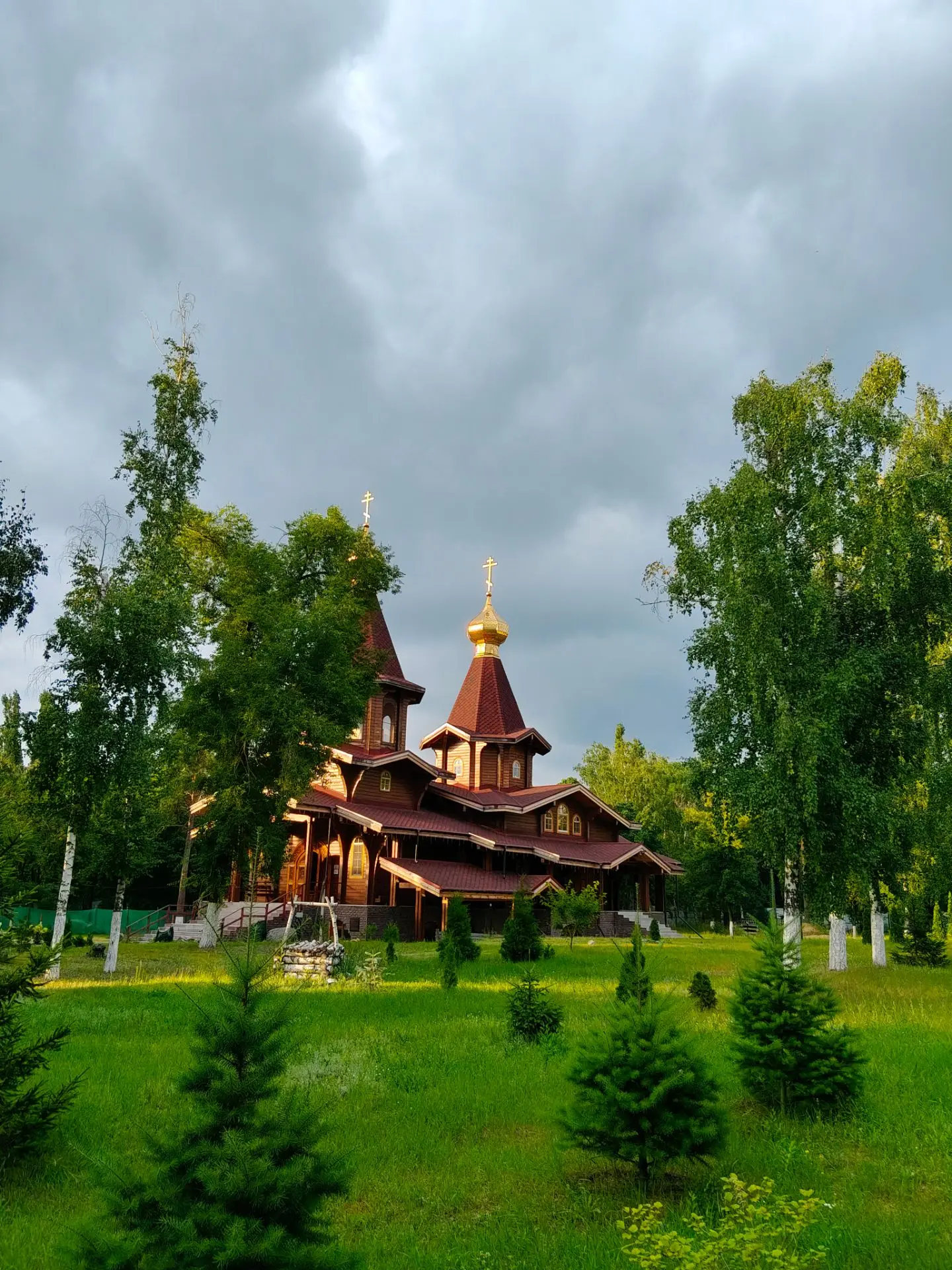Исполняй заповеди. Первая заповедь и главная такова: всегда помнить Бога и Его святую волю, ни в чем