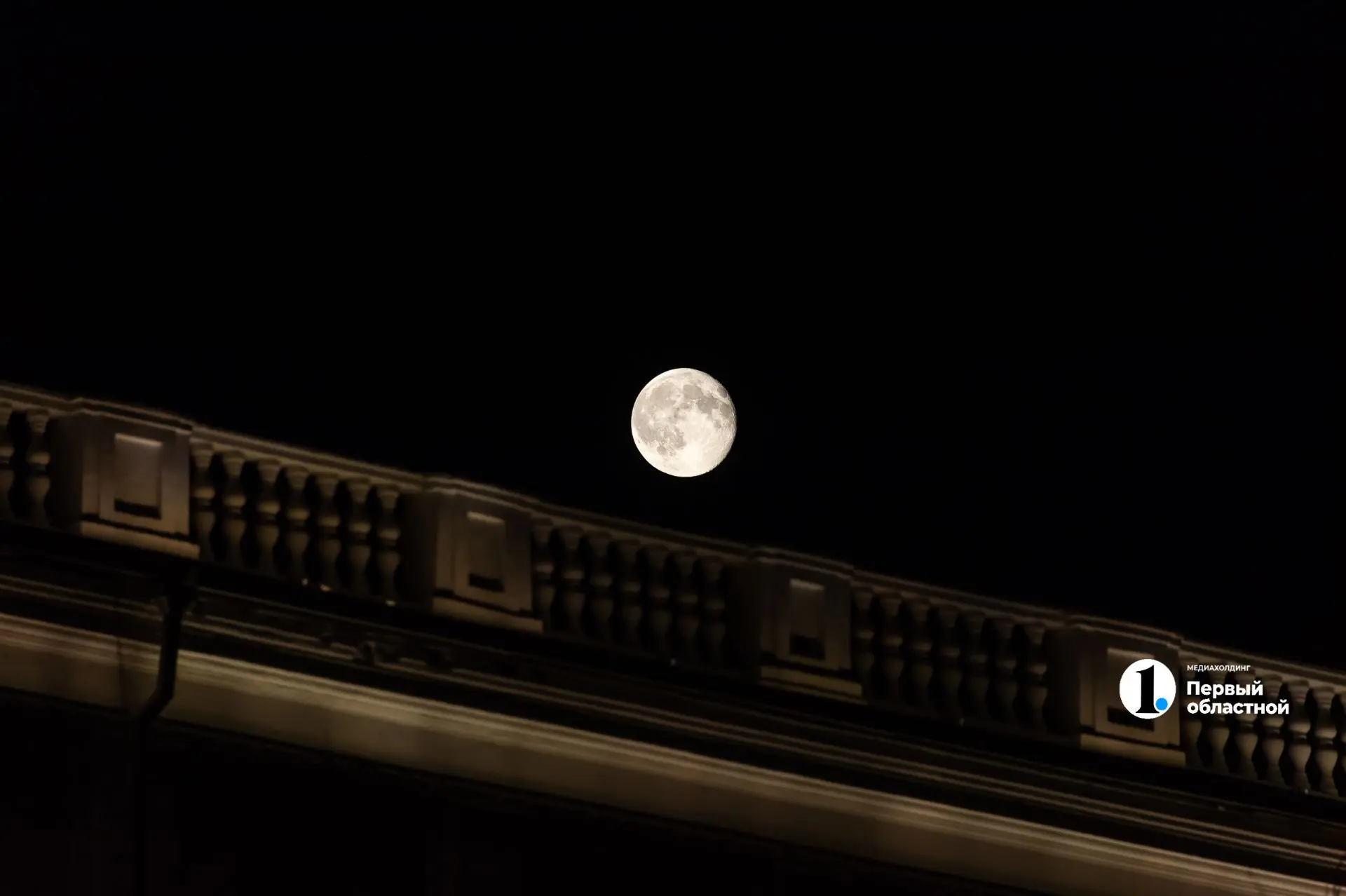 🌕Завтра жители Челябинской области увидят «оленью луну» 

Такое название июльскому полнолунию дали 