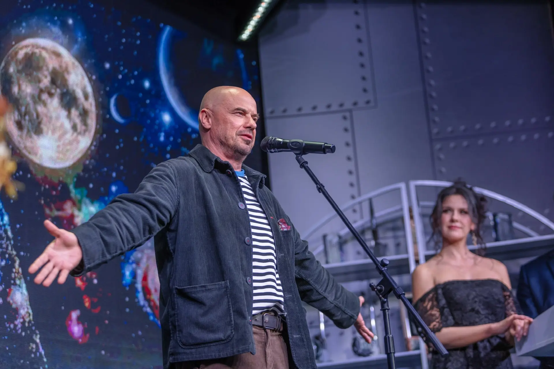 🚀 В Калуге прошла церемония открытия кинофестиваля «Циолковский»    Ведущими стали заслуженный деяте