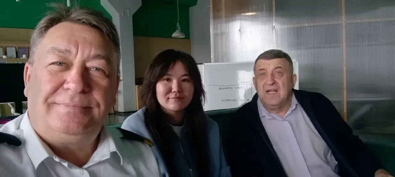 ОН ПРИНИМАЕТ УЗНАВАЕМЫЕ ОЧЕРТАНИЯ.  Речные просторы Якутии, словно живительные вены, голубыми нитями