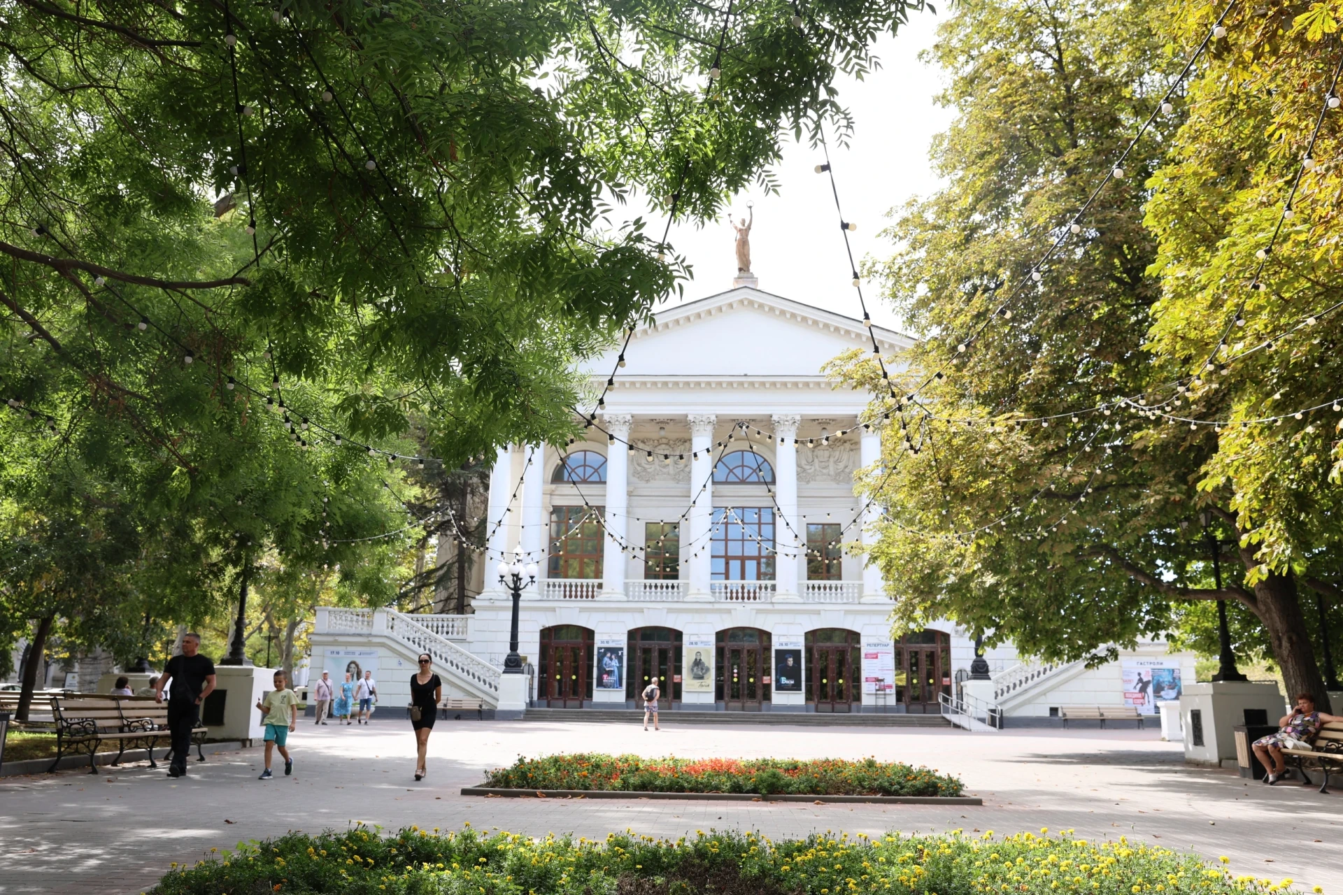 С Днем Города-Героя Севастополя!