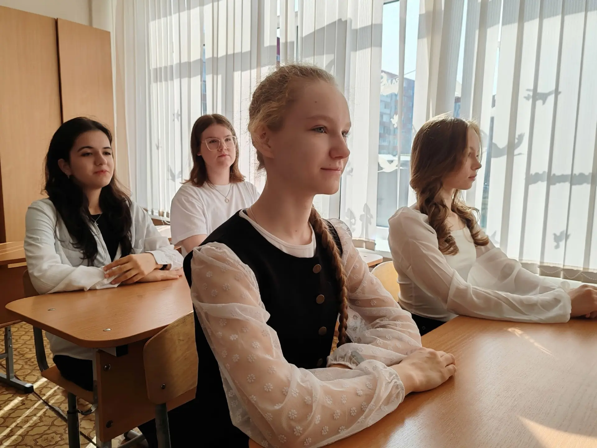 🇷🇺 Неделя добра и гордости: как прошла наша школьная неделя   Начало новой учебной недели в нашей шк