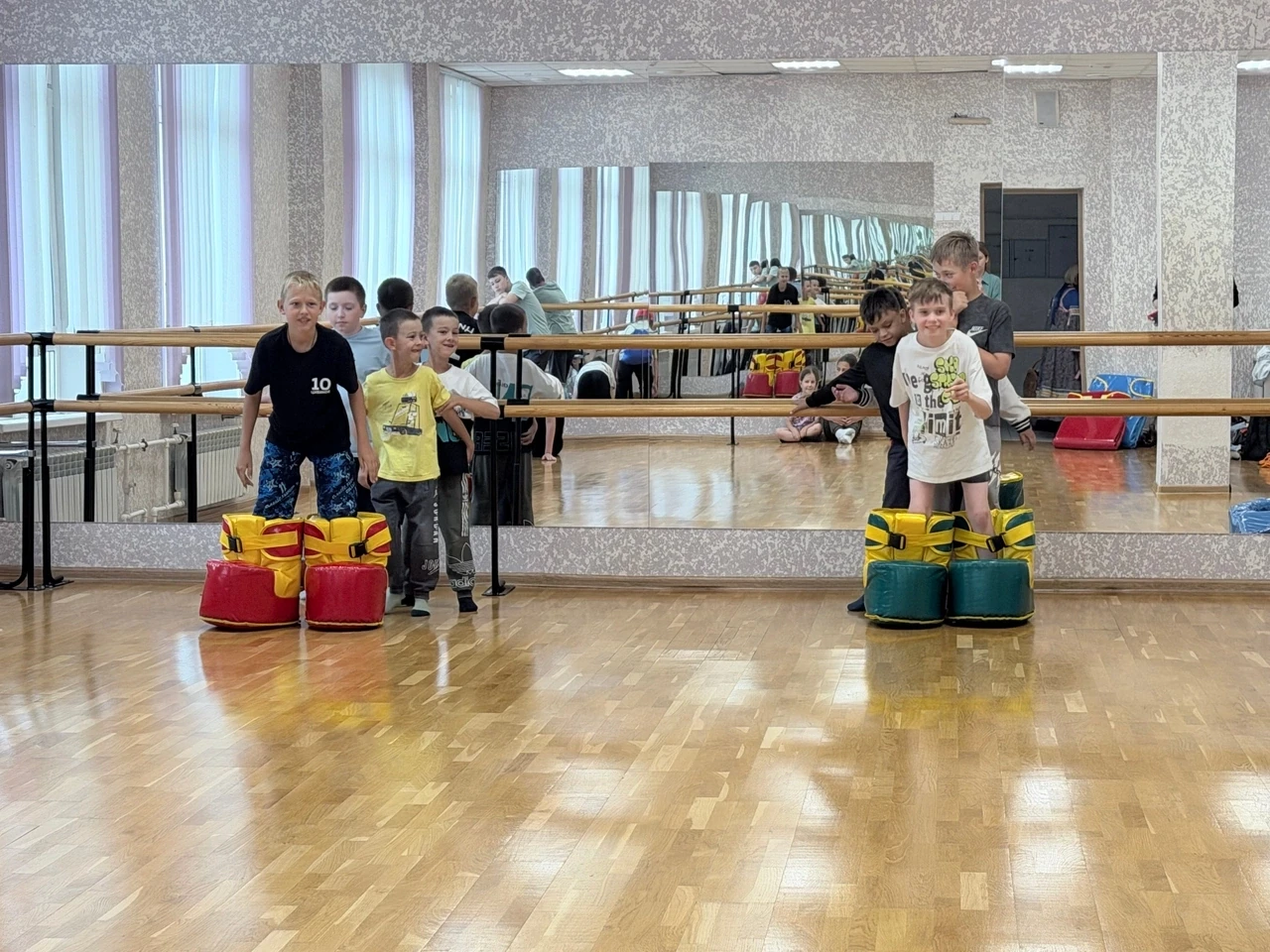 День 12. День национальных игр и танцев.