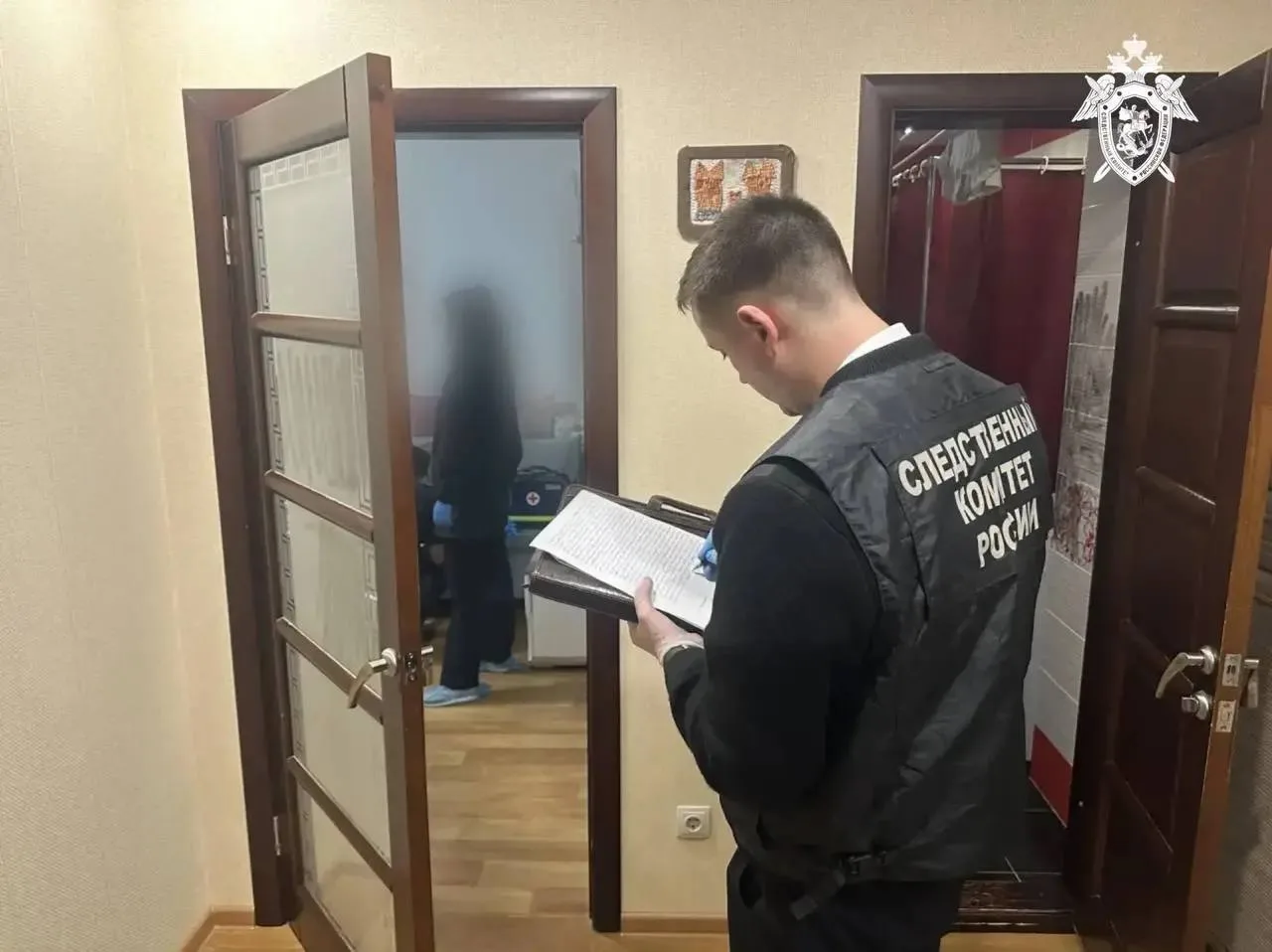 В Чебоксарах школьник задушил 15-летнюю девочку проводом от зарядки.
