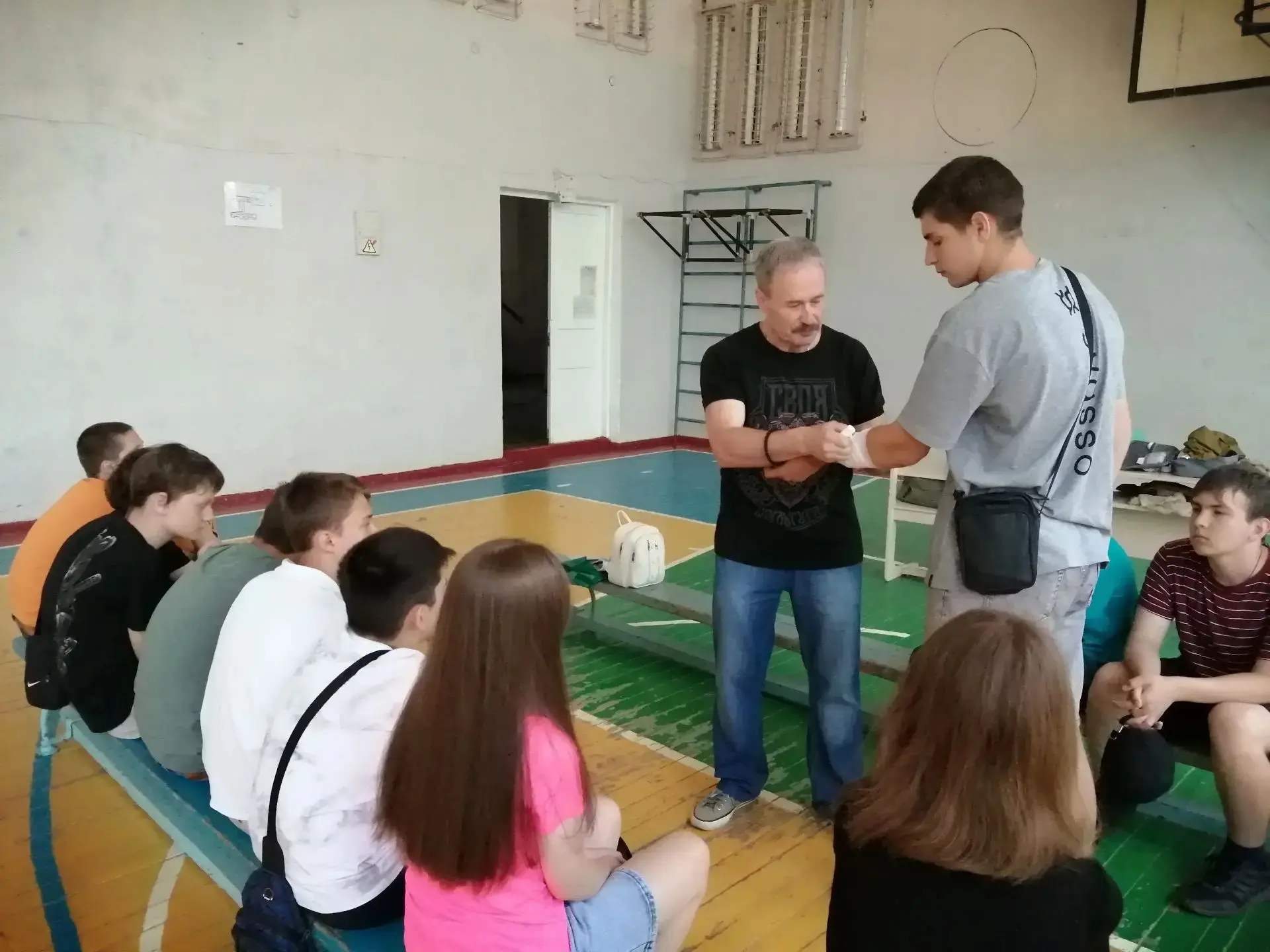 🌱9-й день в лагере «Поколение экологов»
🤾Утро началось с зарядки, а после плотного завтрака ребят 