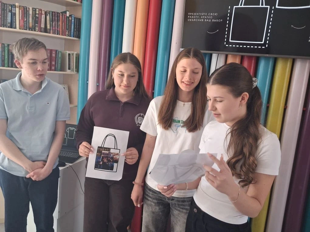 Активность не утихает! Ребята продолжают проводить каникулы с пользой для здоровья и ума!  🏊‍♂️ 2Б к