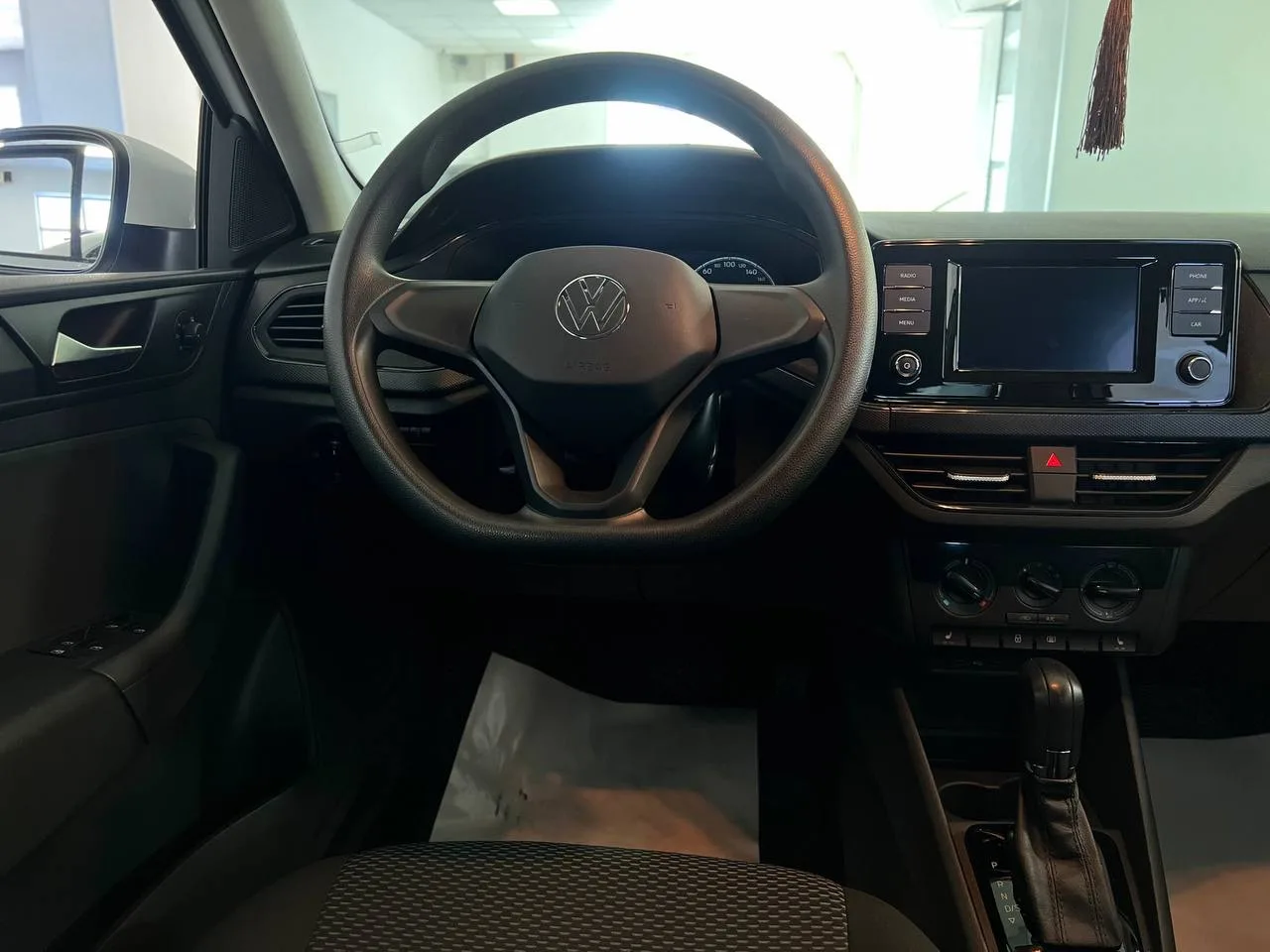 Volkswagen Polo 🔥  — 2021 год (куплен в 2022г.); — Двигатель 1.6, 110 л/с.; — Пробег 71.000 км.; — 1