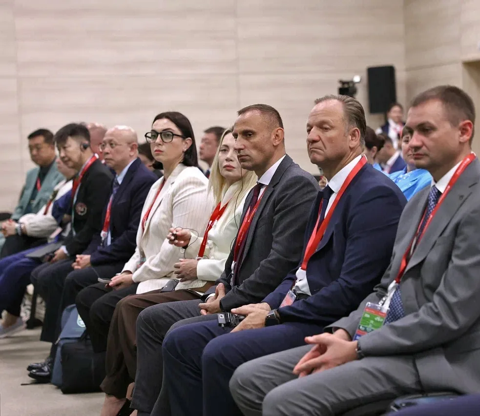 ДЕЛЕГАЦИЯ РОСРЕЕСТРА НА ВОСТОЧНОМ ЭКОНОМИЧЕСКОМ ФОРУМЕ: ДЕНЬ ВТОРОЙ