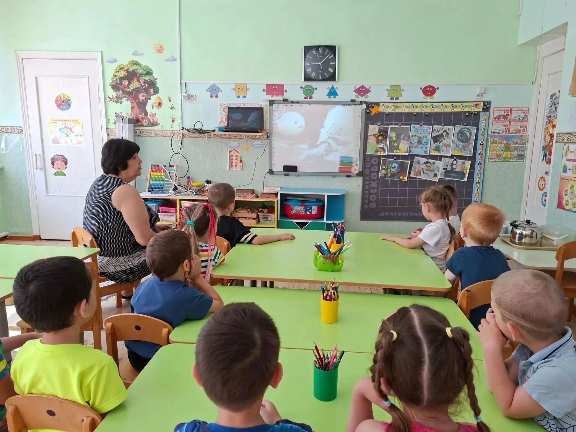 Эта неделя была посвящена книгам и называлась "Книжкина