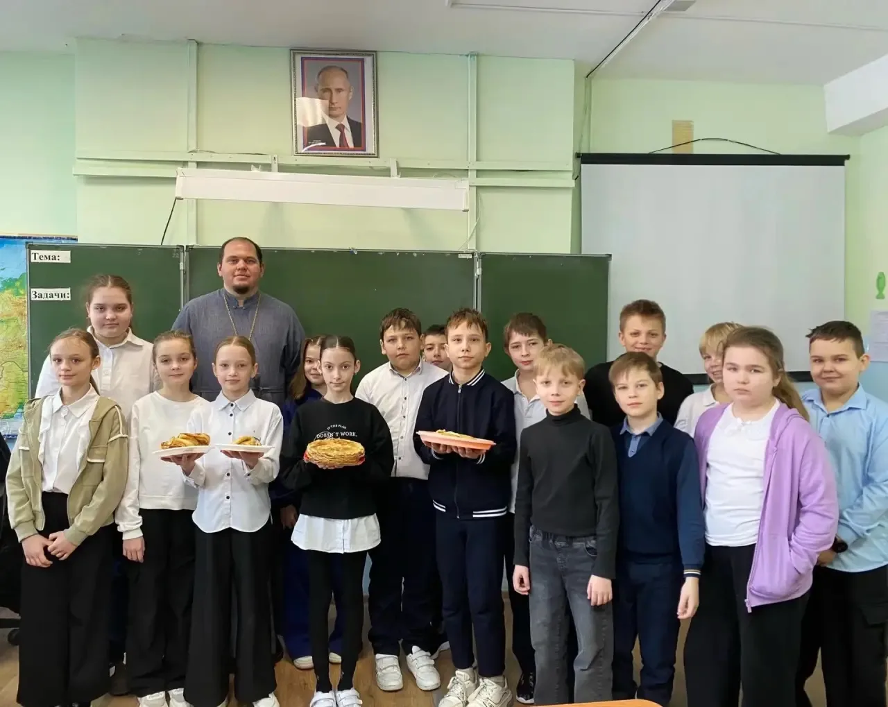 Масленица идёт! Блин да мёд несёт! С 16 по 22 февраля в нашей стране отмечается один из самых любимы