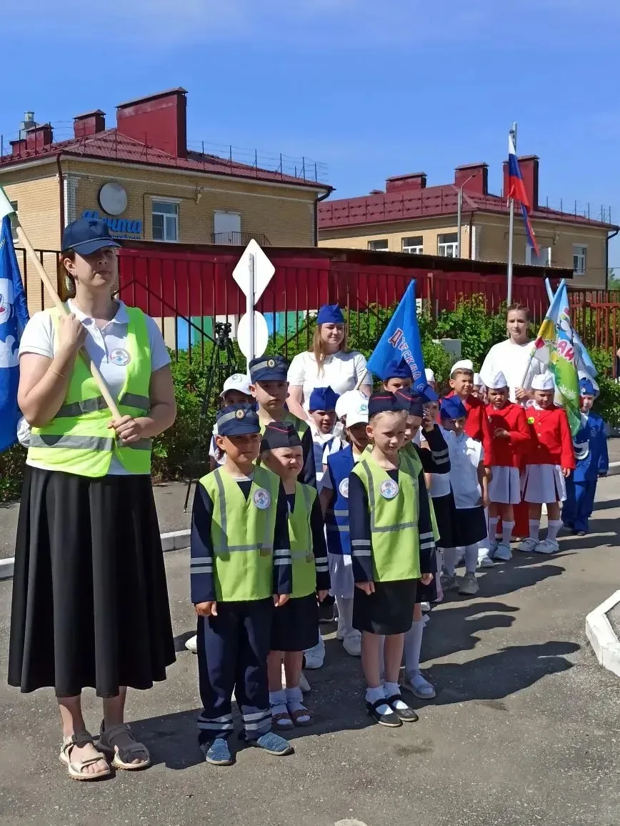 Парад ЮПИД в «Мечте»: техника, рации и море эмоций!   🌐22 мая  13 отрядов юных помощников инспекторо