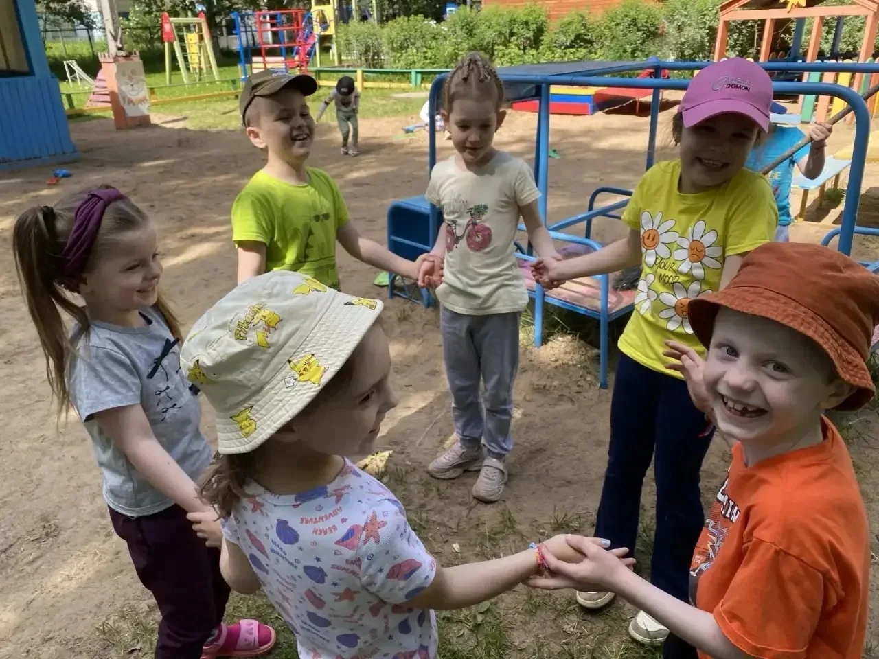 9 июня - отмечается Международный день друзей.🧩🎨Ребята группы №6 в этот замечательный день разгова