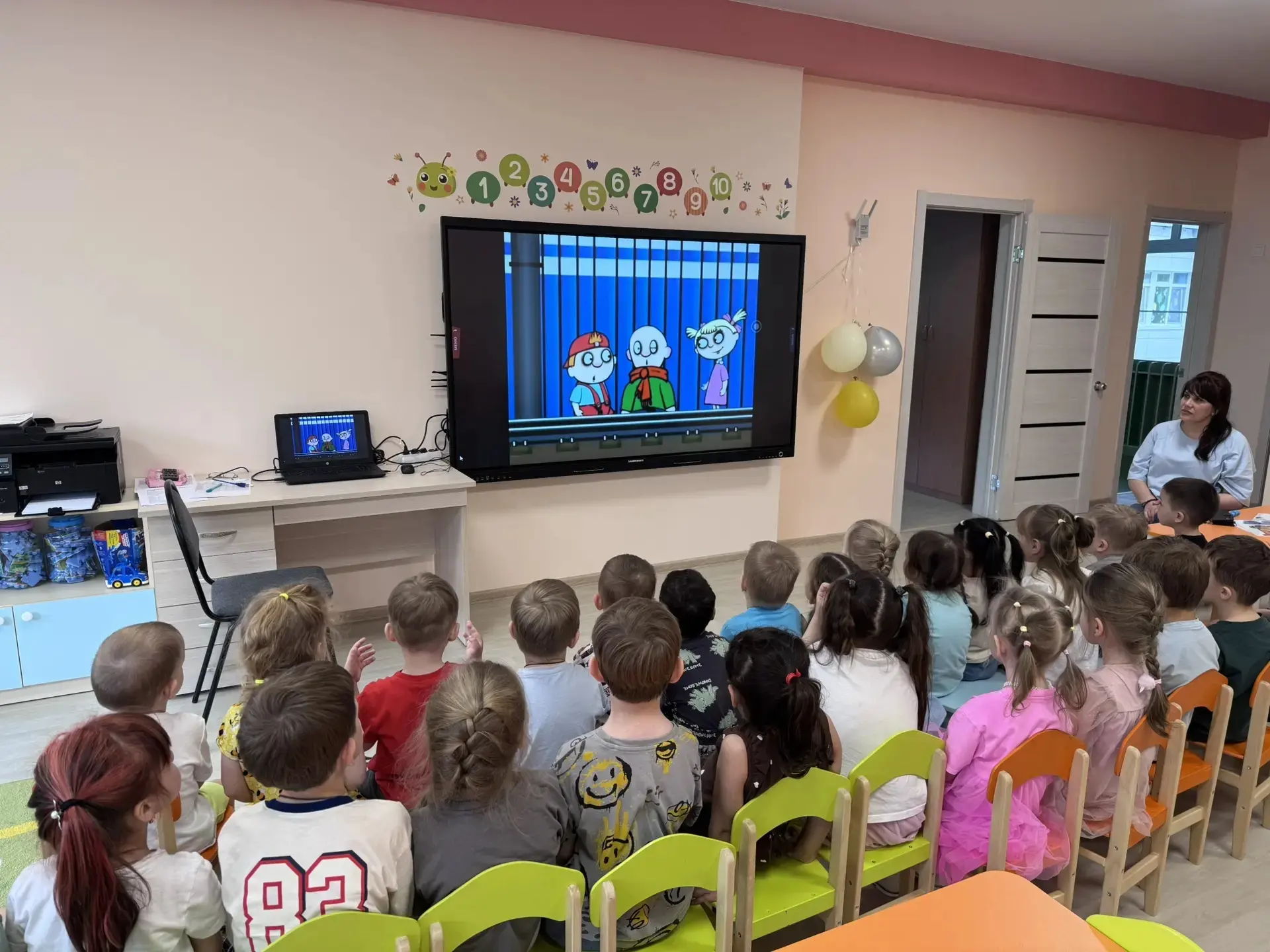 Ребята из группы 09 Бусинки, совместно с группой 01 Подсолнушки, провели мероприятие «Безопасность д