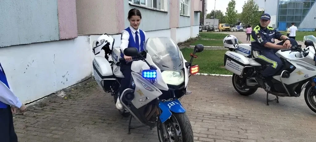 🎉 Учащиеся 3‑й Дмитровской СОШ приняли участие в слёте отрядов ЮИД! 🎉  Наши юные инспекторы движения