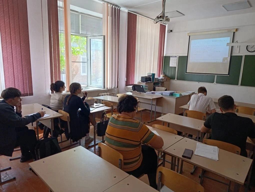 💡19 мая 2026 года в рамках подготовки выпускников  11-х классов к ЕГЭ по математике профильного уров