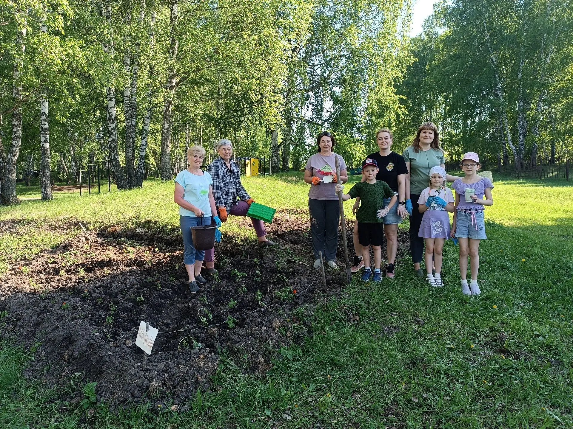 И вот  случилось маленькое чудо: активисты  первичного отделения Движения Первых детского сада «Малы