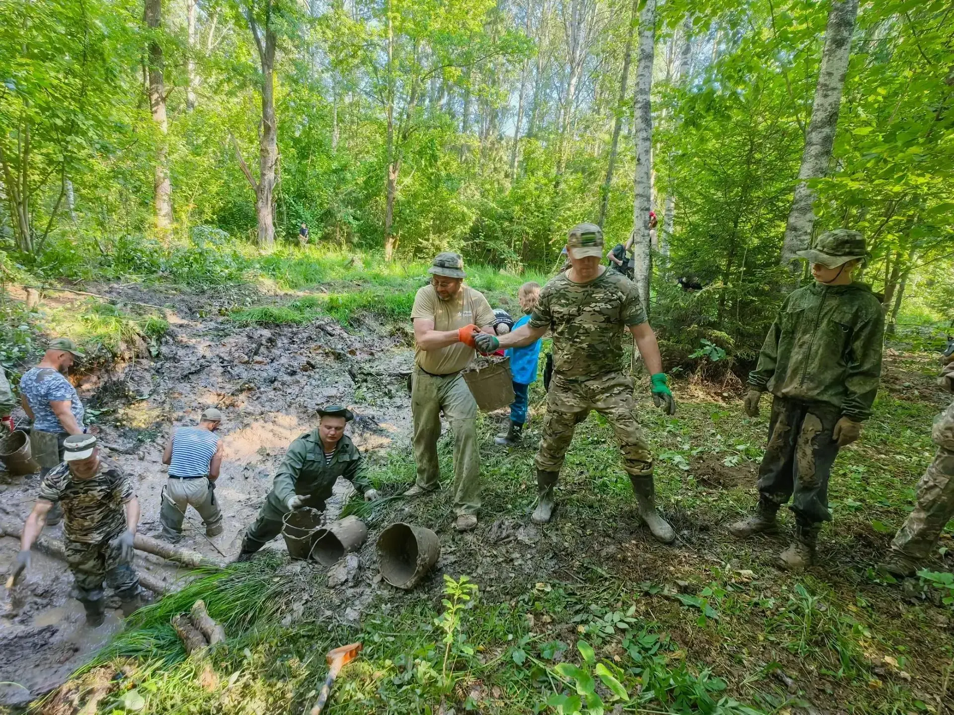 У норильчан плюс один самолет. Поисковики подняли из болот новгородчины истребитель