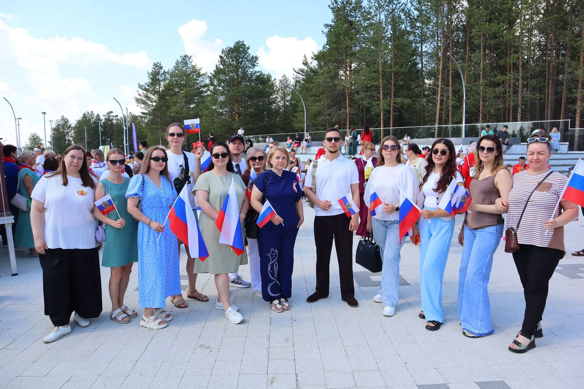 🇷🇺 С Днем России!

Сегодня коллектив Управления муниципального имущества присоединился к главным т