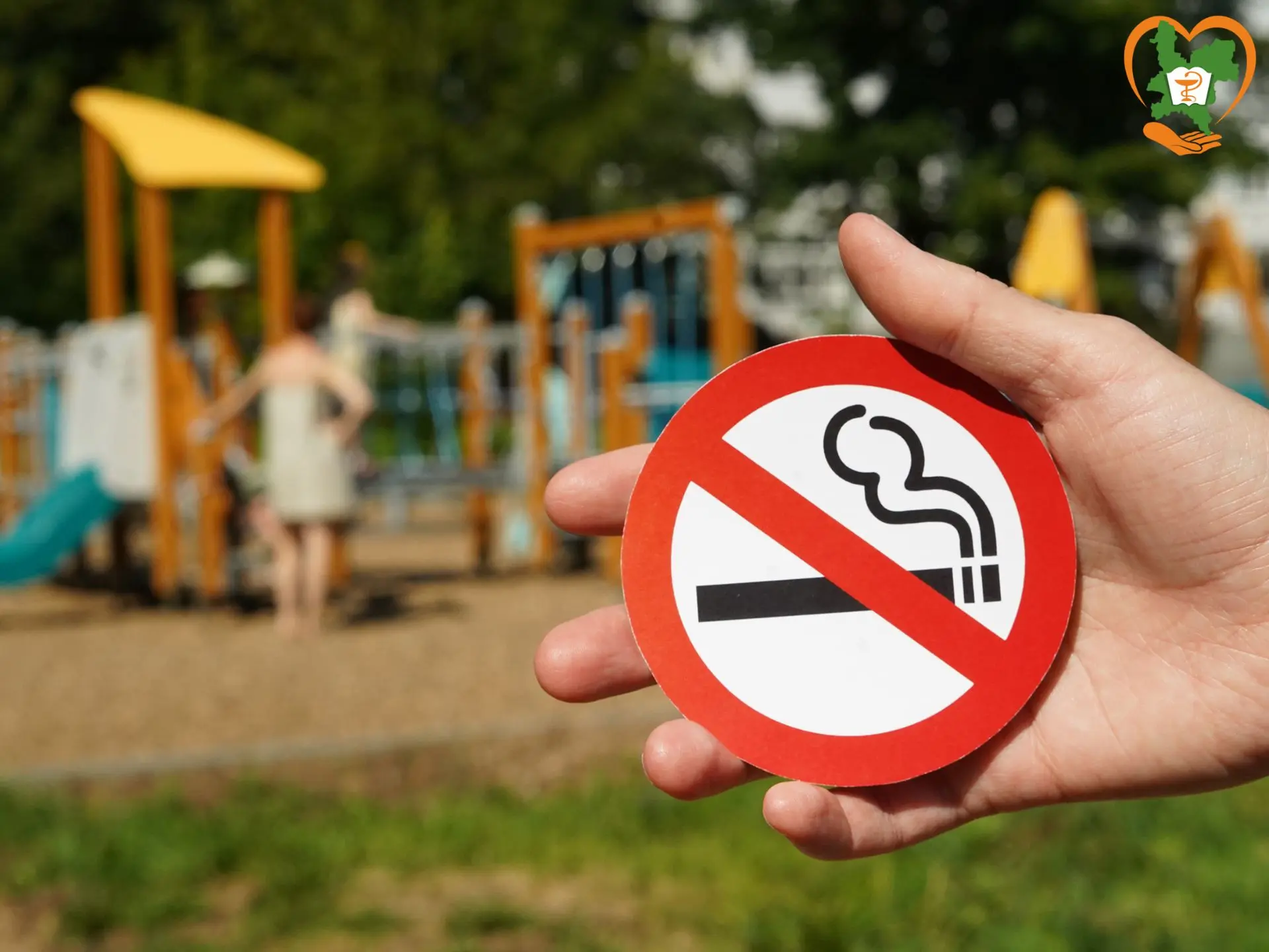 🚭 Беременность и курение
⁣
❗ У курящих женщин при наступлении беременности больше вероятность возни