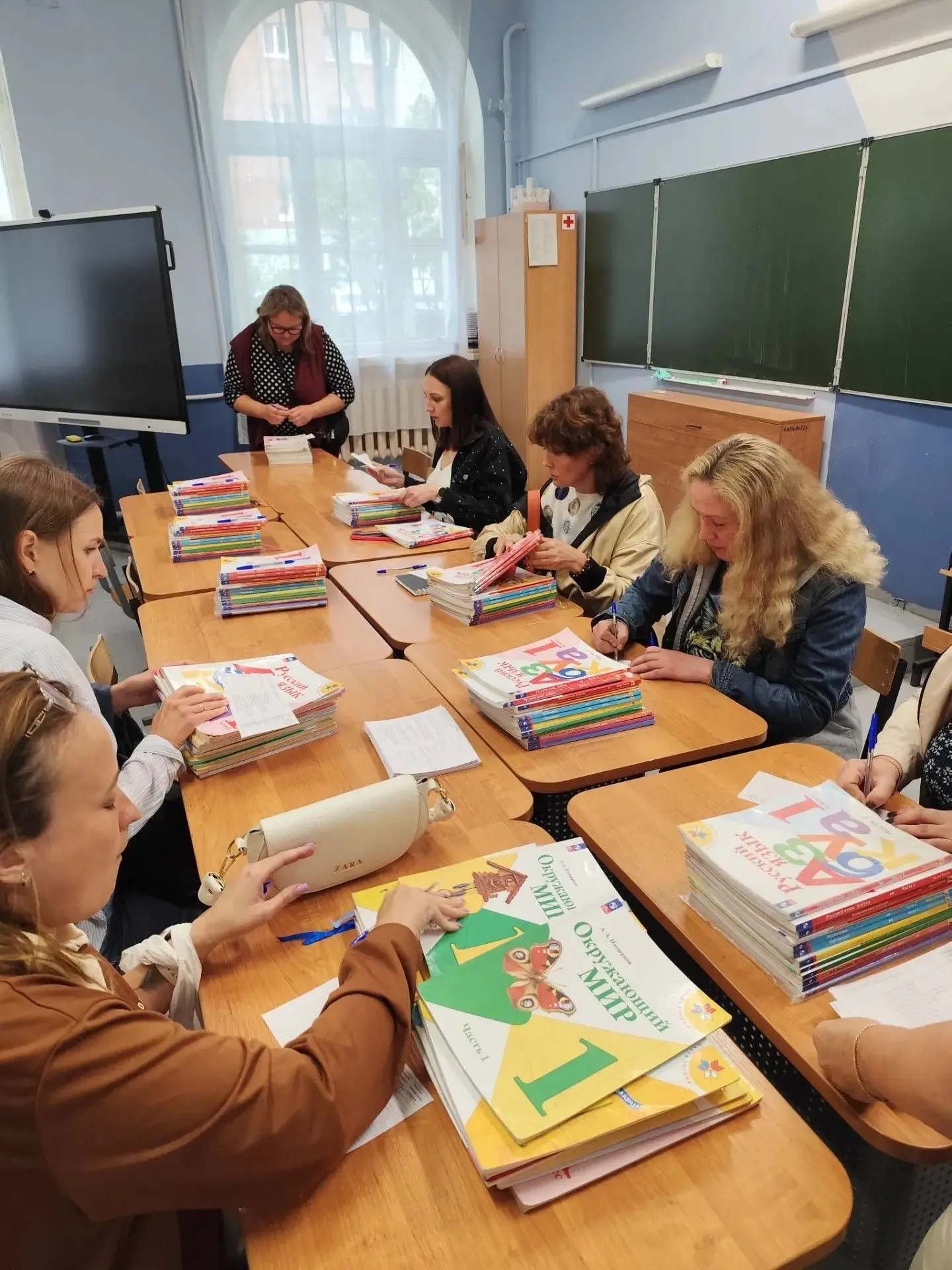 19 августа 2026 года в актовом зале школы состоялось собрание для родителей первоклассн...