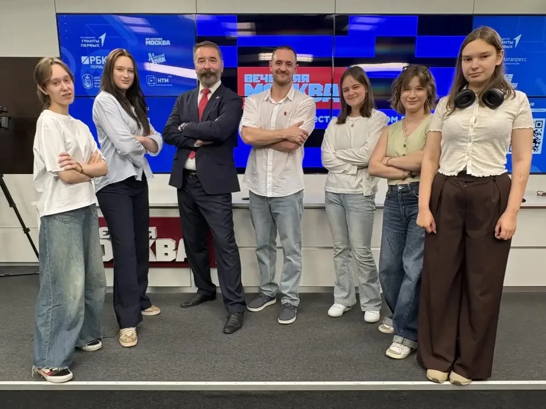 📰 Ученики медиакласса посетили мастер-класс и экскурсию в медиацентре редакции газеты «Вечерняя Мос