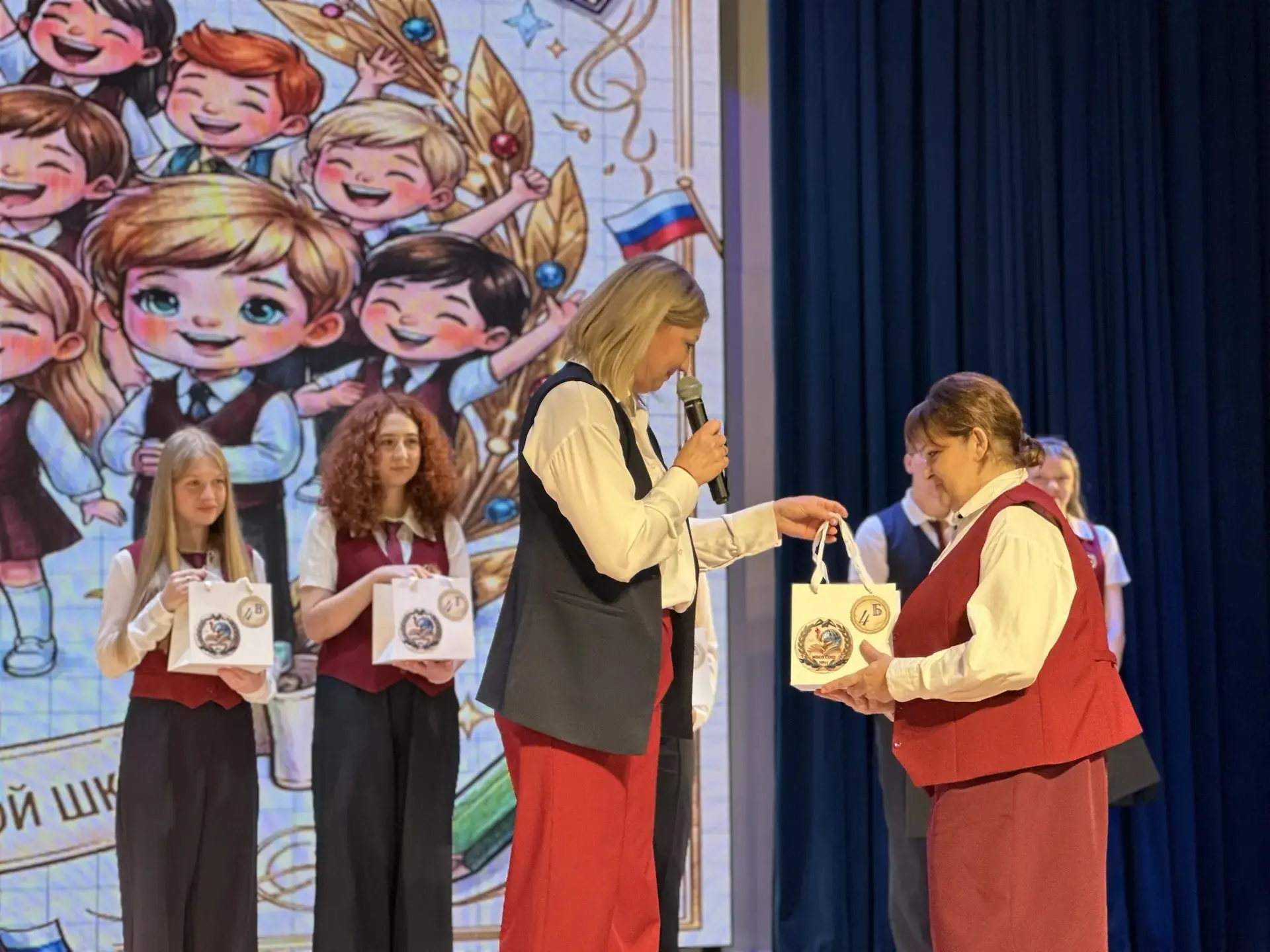 🎓 ПРАЗДНИК «ОКОНЧАНИЕ НАЧАЛЬНОЙ ШКОЛЫ»!  В МБОУ СОШ №11 г. Ессентуки им. Героя РФ Каширина И.В. прош