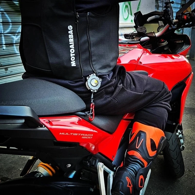 MotoAirBag M1: двойная защита за 80 мс 🔥🔥