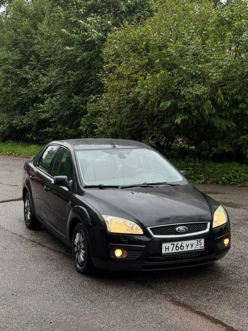 Ford focus 2
1.6 АКПП 2006 год

1 владелец 
ПТС оригинал в одних с момента покупки 
Пробег 240.000км