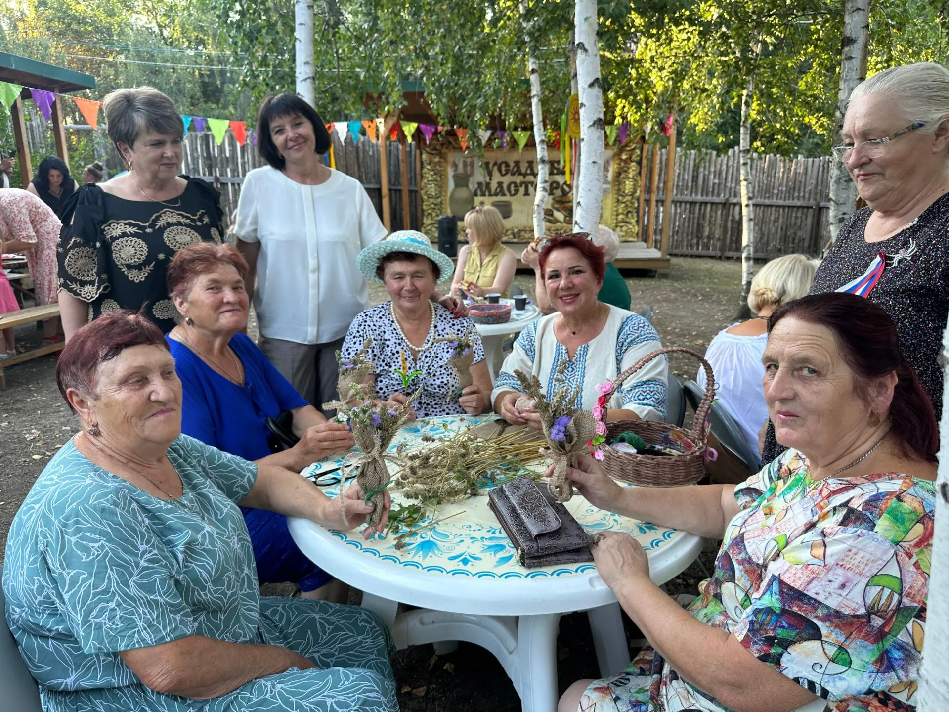 🌿 В тени берёз на Усадьбе мастеров царила особая атмосфера уюта и творчества! ✨