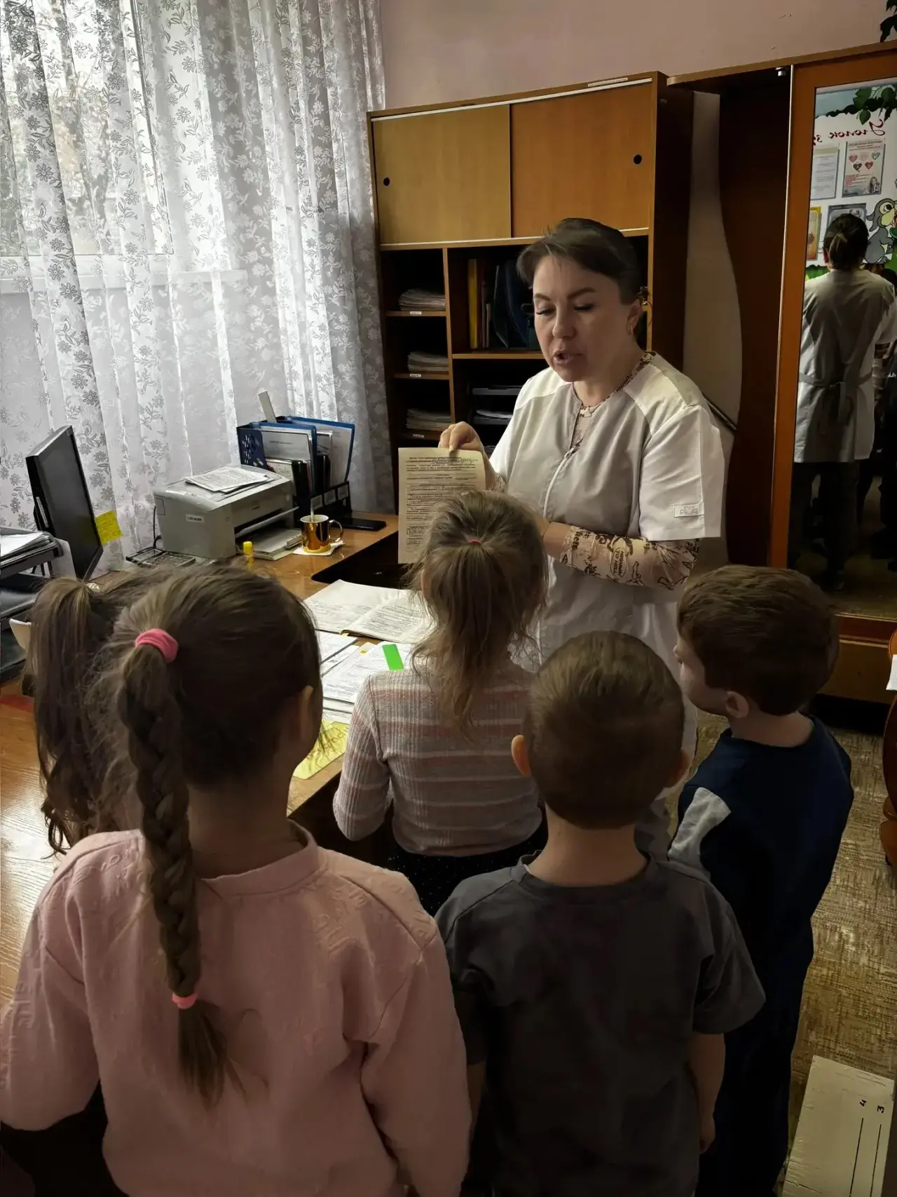 🩺 Экскурсия в мир здоровья: как закаляется иммунитет!  Сегодня воспитанники подготовительной группы 