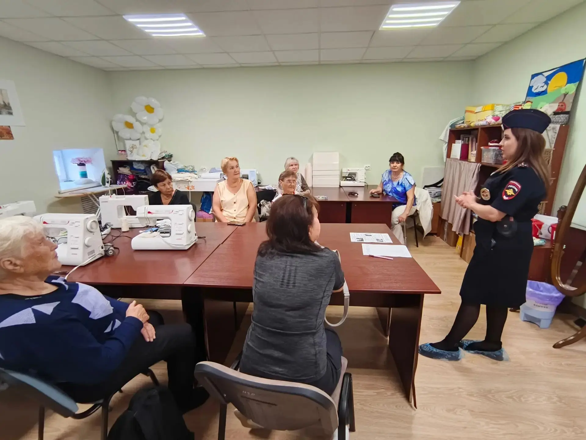 В эпоху цифровых технологий, когда банковские операции совершаются в один клик, а общен...