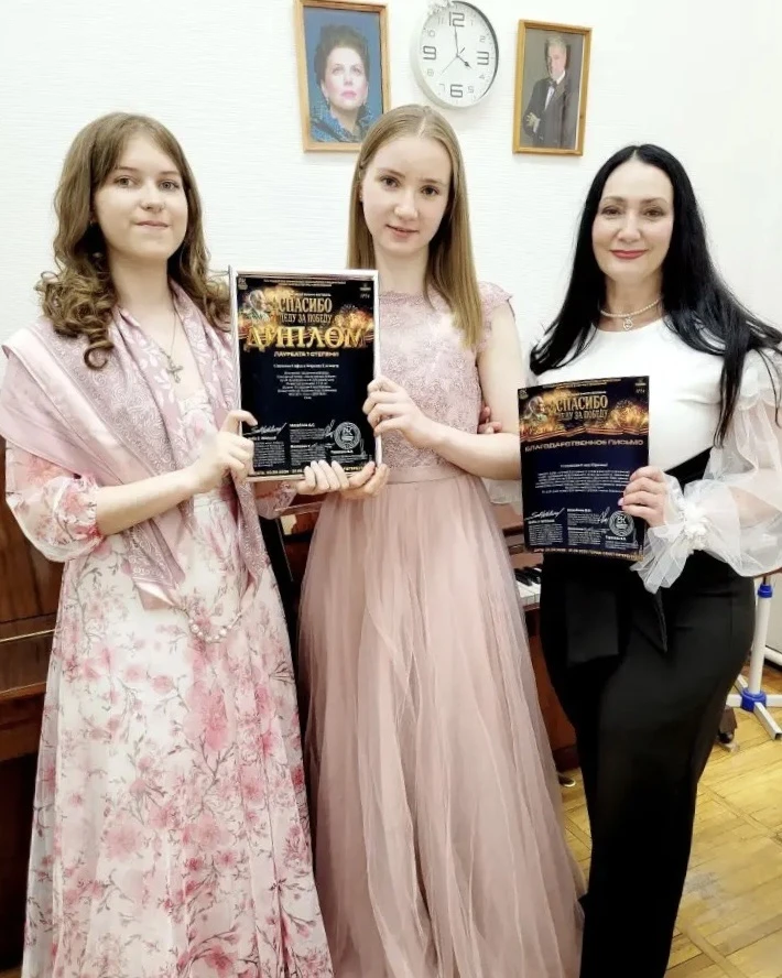 Золотой финал учебного года

🎶Четвертая четверть для отделения академического пения Детской школы и