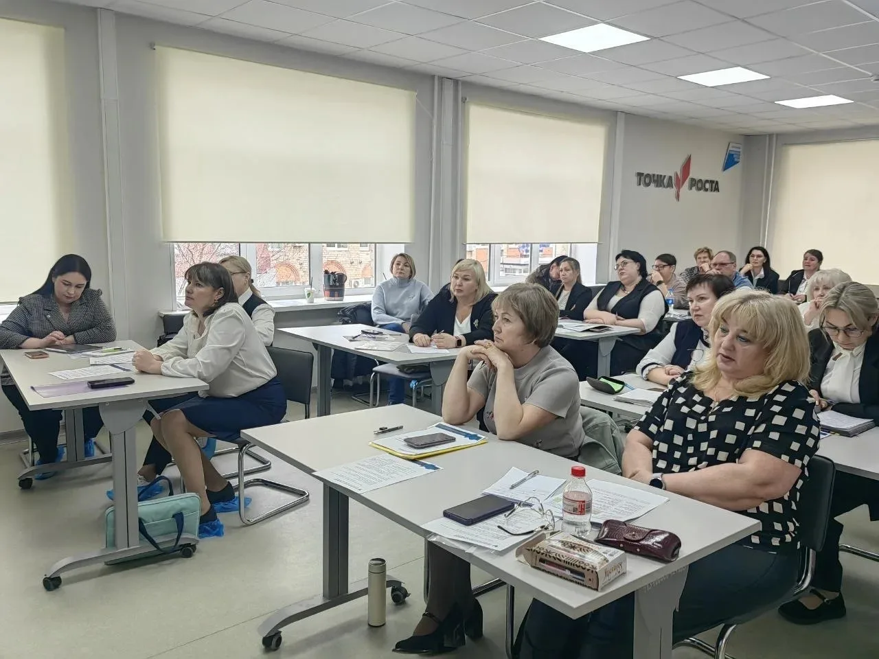 🔔  В Приморском институте развития образования прошла "Дизайн-сессия образовательных стратегий: "Лид