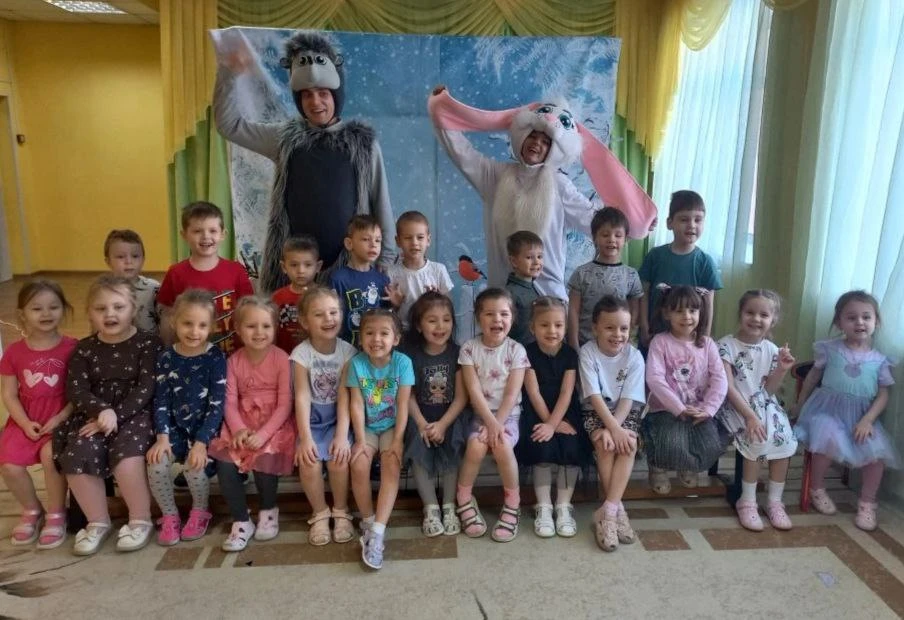 В детском саду (филиал) сегодня было по-настоящему зимнее и полезное приключение! К нам...