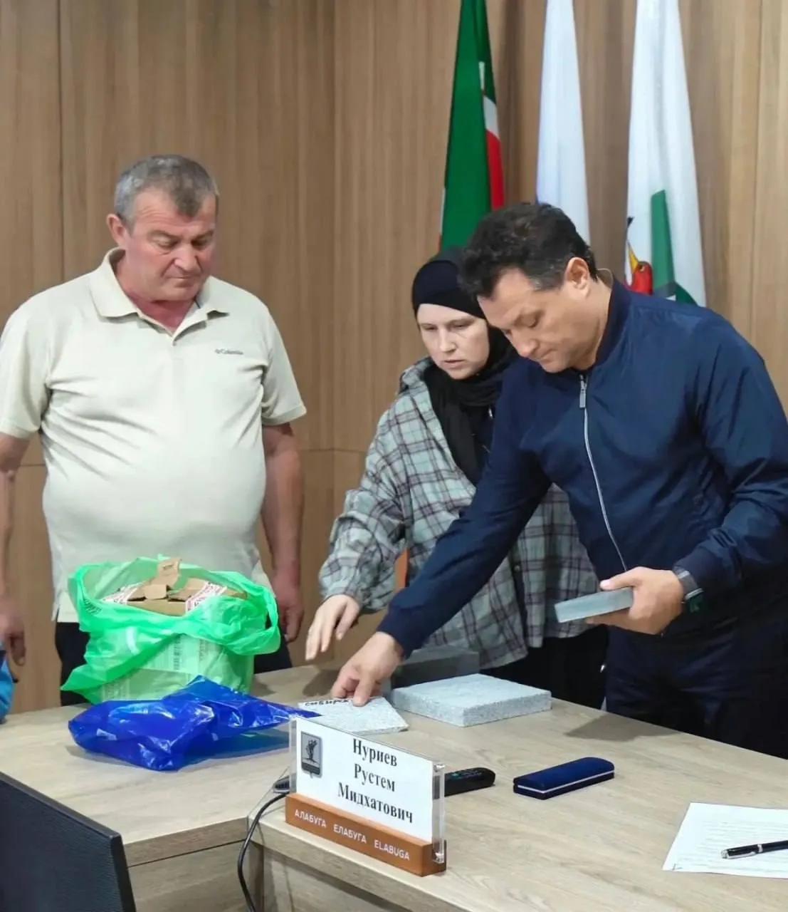 🚧 В Елабуге готовятся к реконструкции улиц Казанская и Строителей

Глава Елабужского района Рустем 